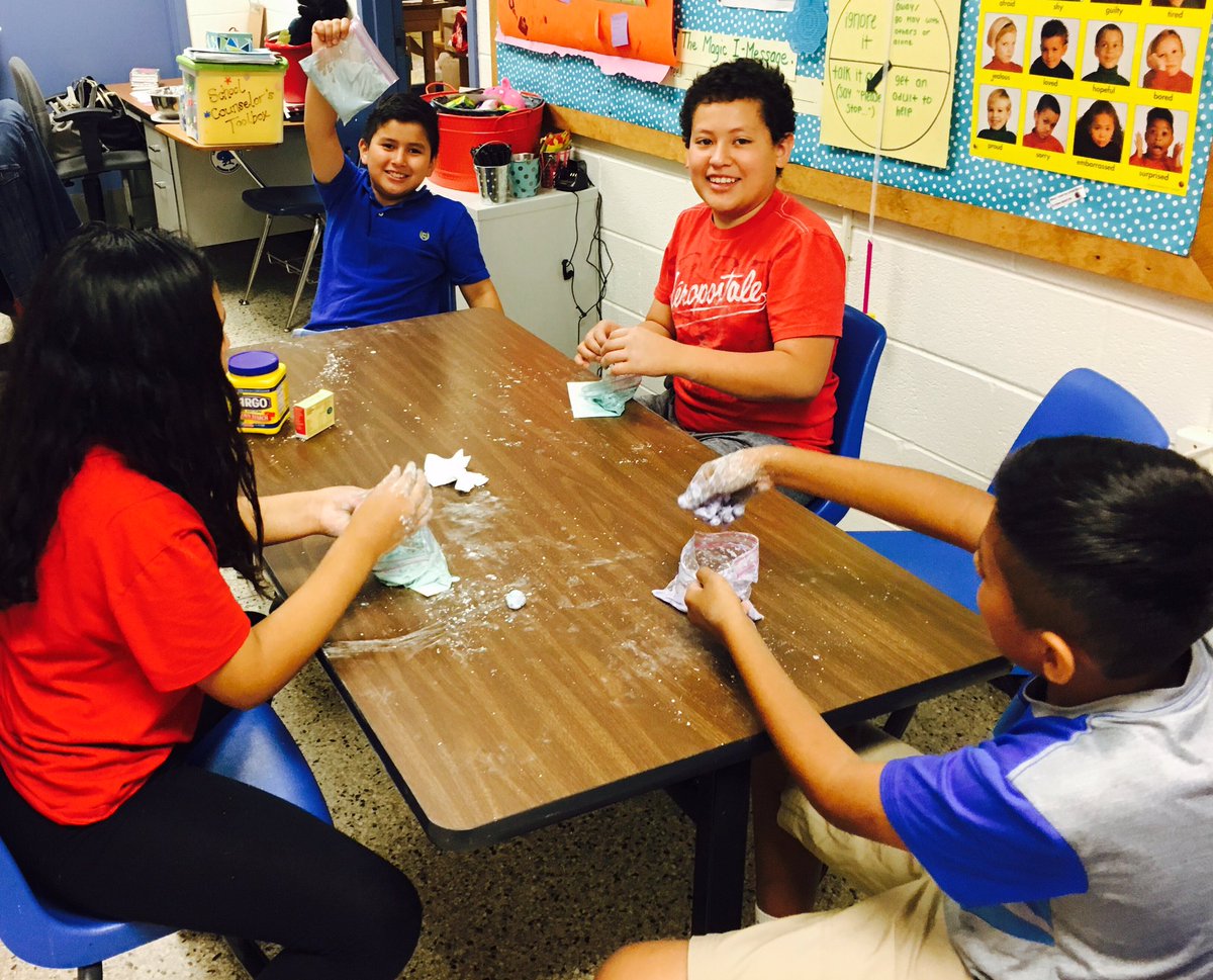 Bess Fabis tweet media