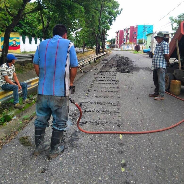 nubiaccandanga's tweet photo. #GobiernoConstituyenteDeCalle #DDUR inicia trabajos de reconstrucción de 110ML de colector 16" #Baraure #Araure https://t.co/TjwOKi96rm