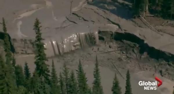 IndianCountry's tweet photo. Video: Watch 4 Billion Gallons of Mining Waste Pour Into Pristine B.C. Waterways   https://t.co/F5iGKLG6Wj https://t.co/AEACoe3UtE