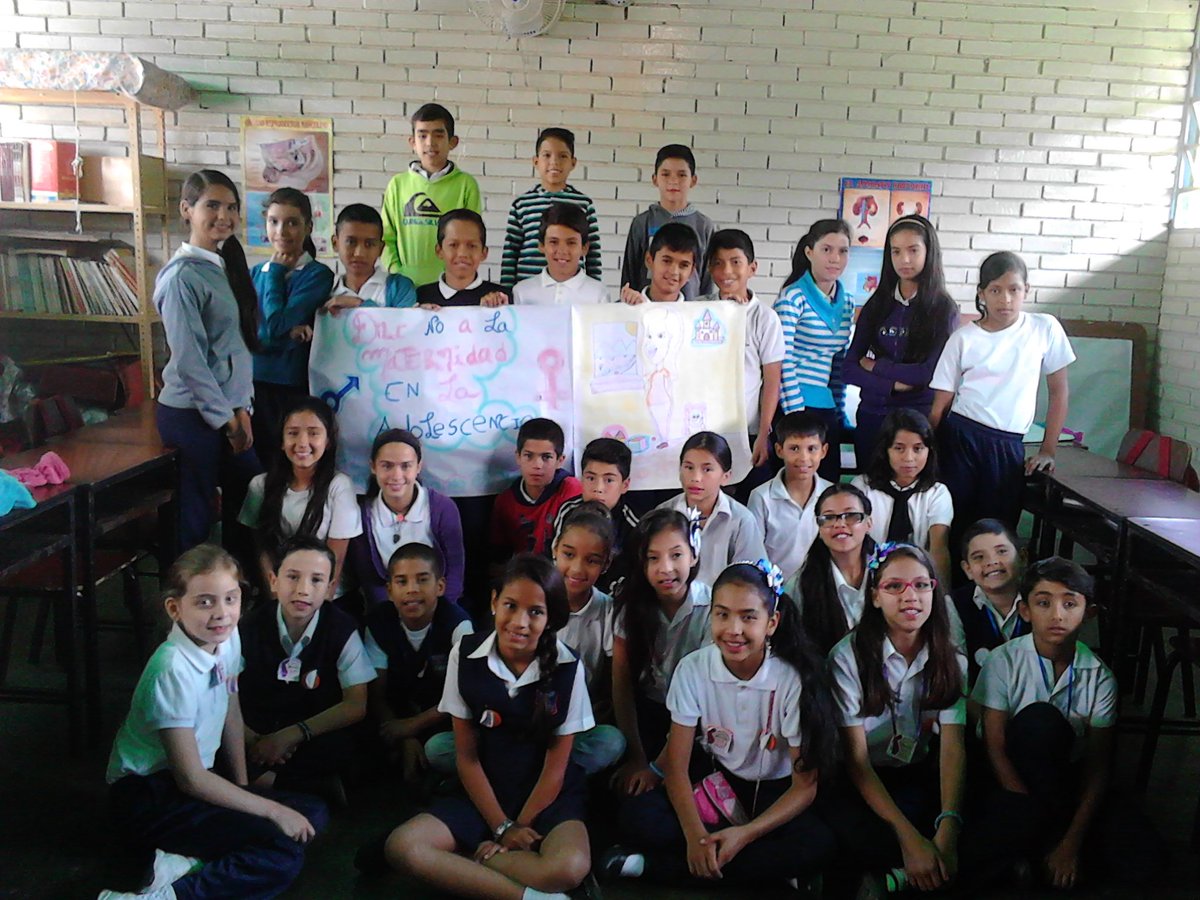 andreinacaman's tweet photo. @LAPARROQUIAL @DireducacionGBT experiencia dile no al embarazo a temprana edad 5toA visita a la Juvenal Carrero https://t.co/nyP8MlgOwY