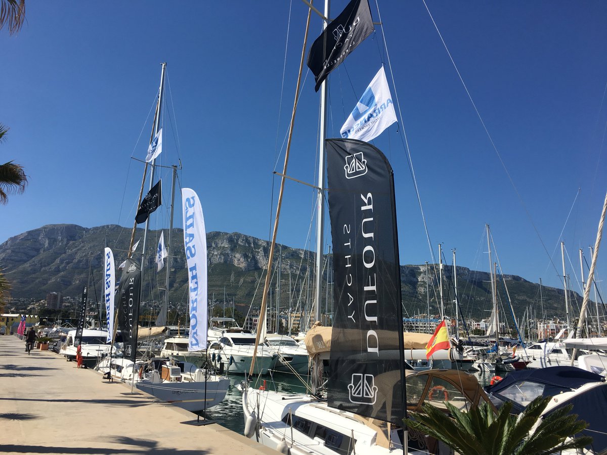 InfoArranche's tweet photo. @_DufourYachts_ 
Clinic Dufour - North Sails by @InfoArranche
Dufour Dealer based in Denia, Costa Blanca, Spain https://t.co/lIzxmBQ6Ao