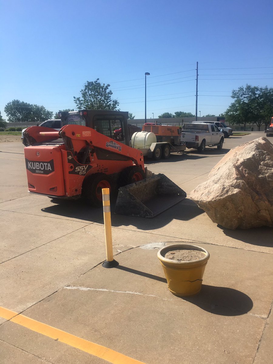 minx_showpalace's tweet image. It&apos;s a mess, but somebody has got to do it! #greaseinterceptor #TuesdayMorning #itsgoingdown @minx_showpalace