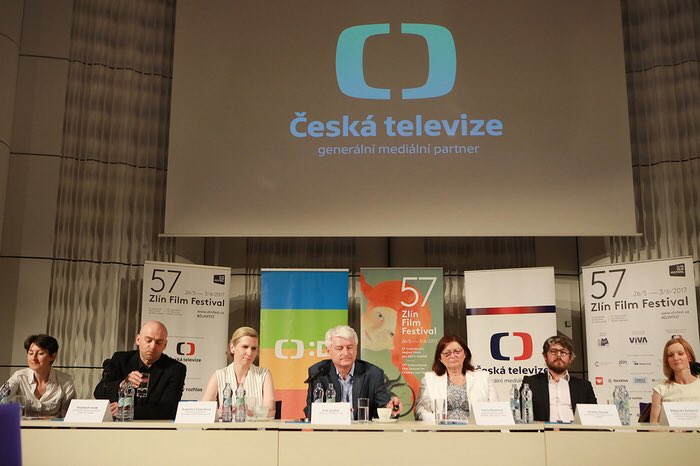 AnnaVondracek's tweet photo. Konference České televize otevřela téma vzdělávání #ABBRobotika #ABB @ABBCzech https://t.co/Pvp5o3egJH https://t.co/tG25pyz1ND