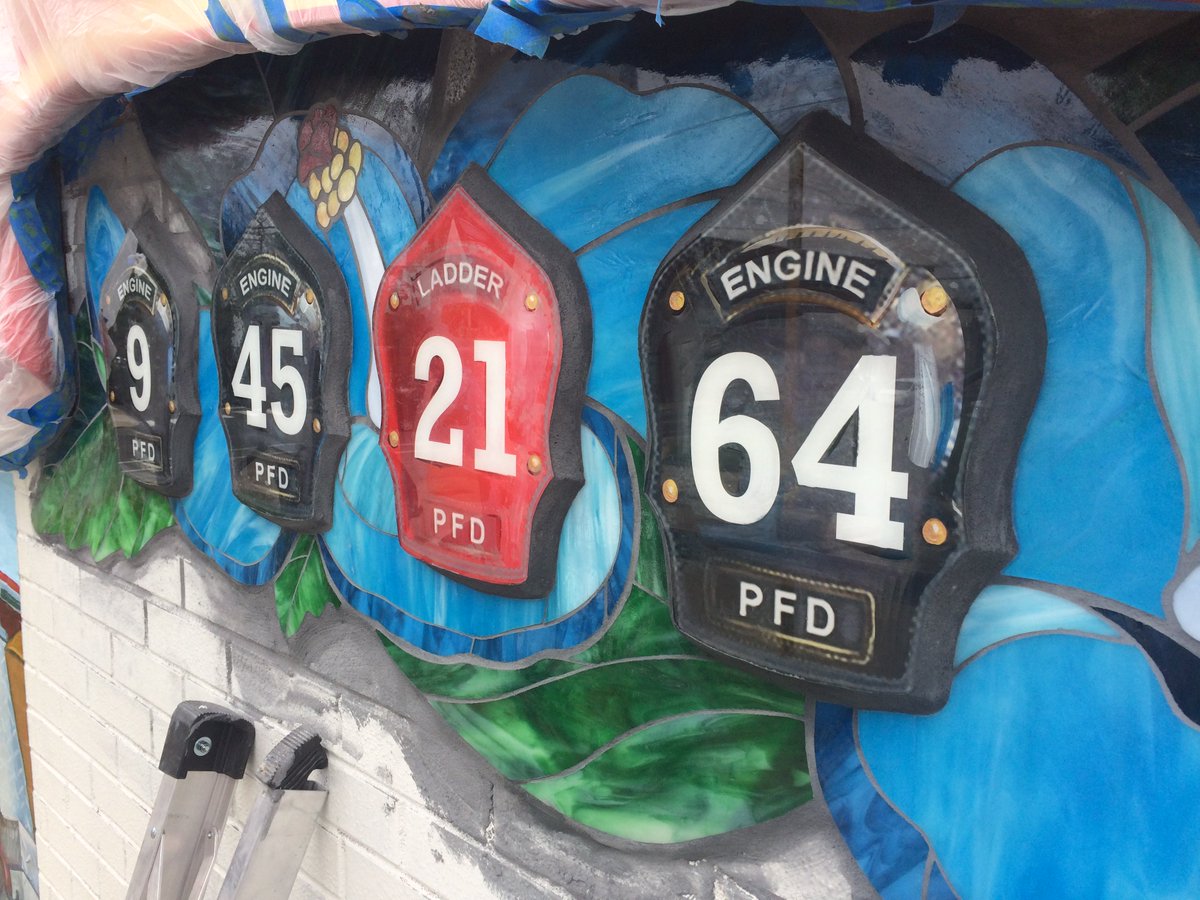 muralarts's tweet photo. #MuralUpdate: The beautiful mural, by Nathaniel Lee, honoring Lt. Joyce Craig is almost fully installed! Dedication: https://t.co/z5S183qmjB https://t.co/CwPP0RSeGf
