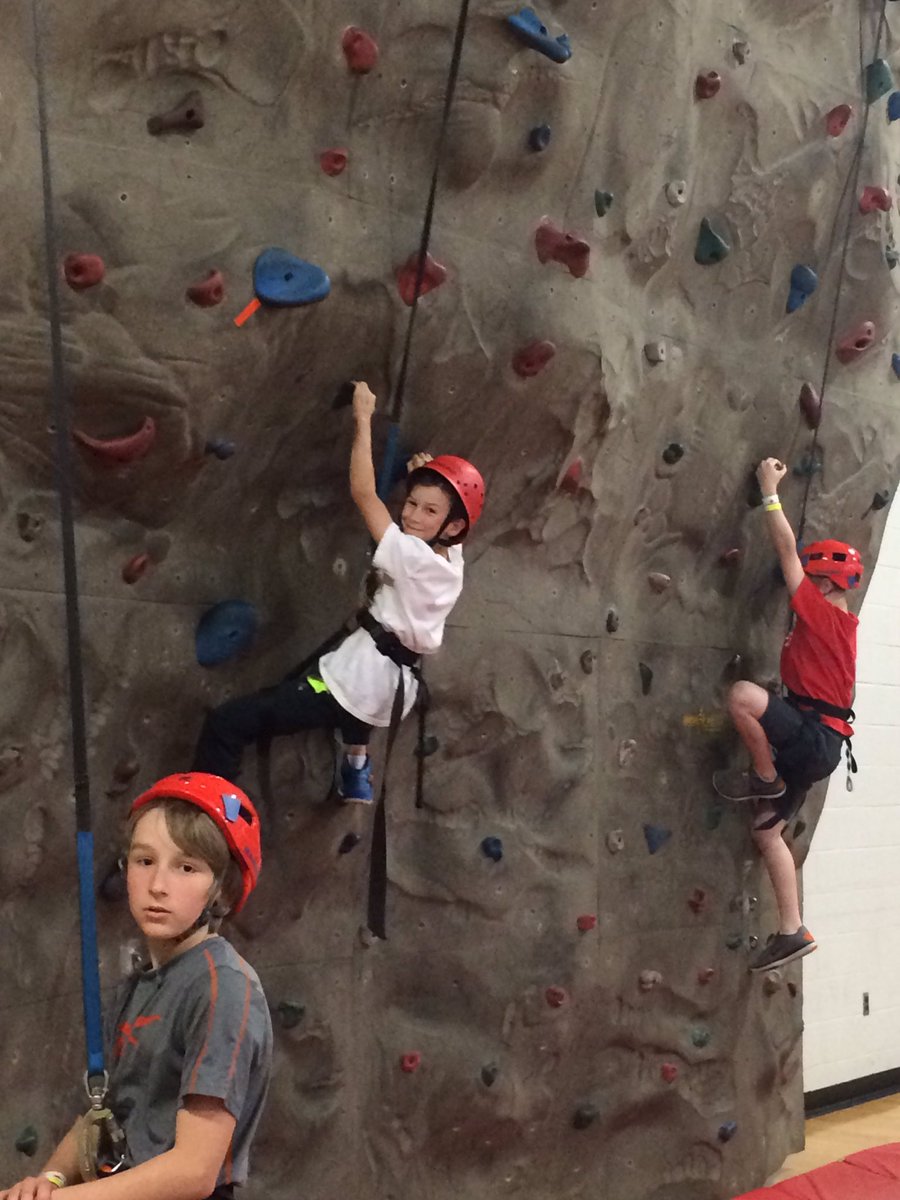 CarlaaveryCarla's tweet photo. @ForestPrincipal Gaga ball, rock wall, and basketball What an amazing time at the YMCA https://t.co/fXG6wG6dFy