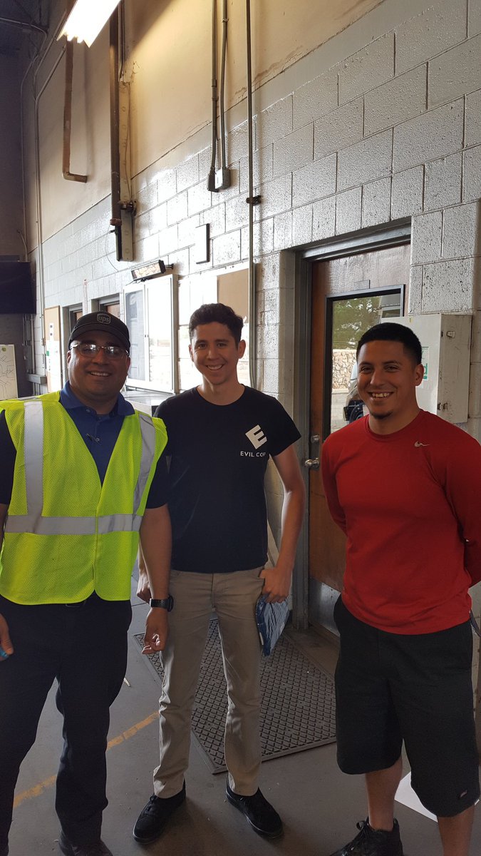 El Paso welcomes the two newest peloaders.  Javier and Jamie!  Welcome aboard!