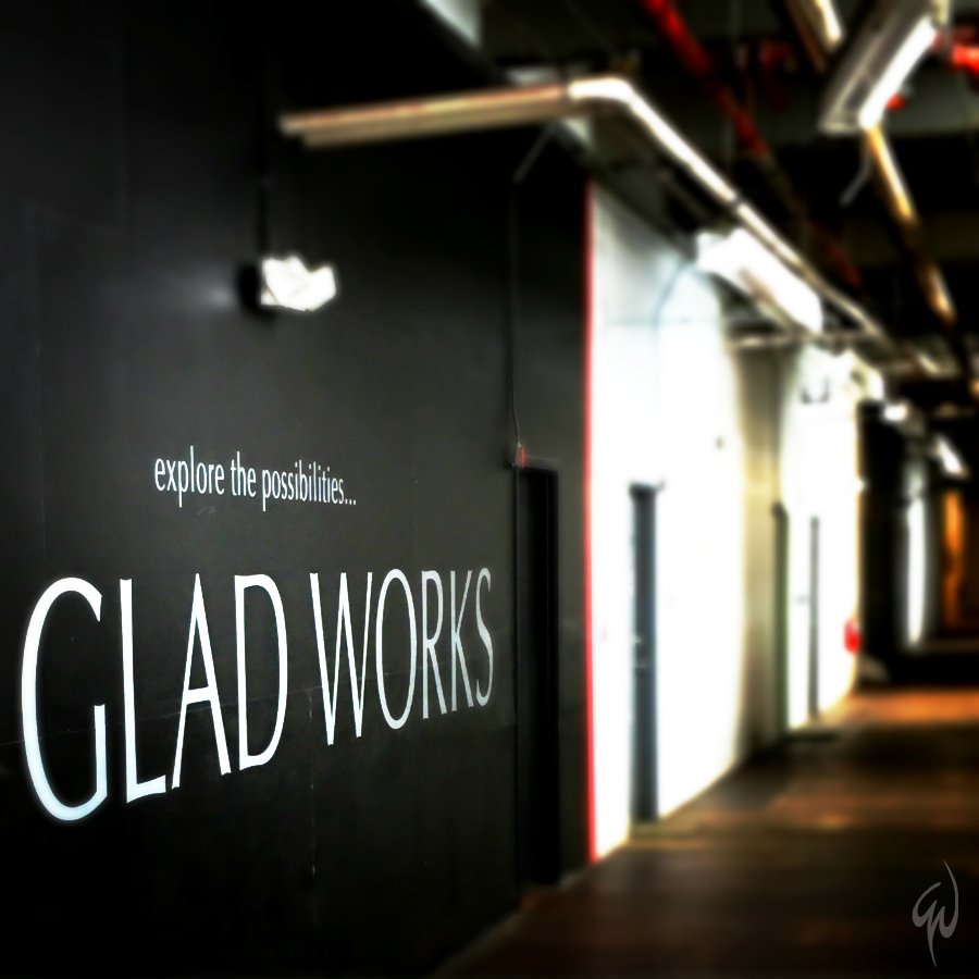 GLADWORKS's tweet photo. Behind these walls is a full-service #adagency, ☕️-fueled creativity+tech! Visit us at https://t.co/bzBFeUQI39 #rhodeisland #gladworks 💻📱💡☕️ https://t.co/NBTkZFv5bT