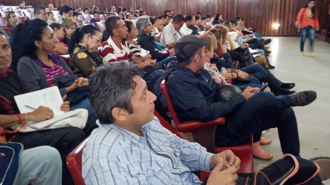 #Ahora Docentes de Cultura y Educación Física de todo el estado #Táchira reciben orientaciones sobre la <a href="/Constituye2017/">Reed Jackson</a>