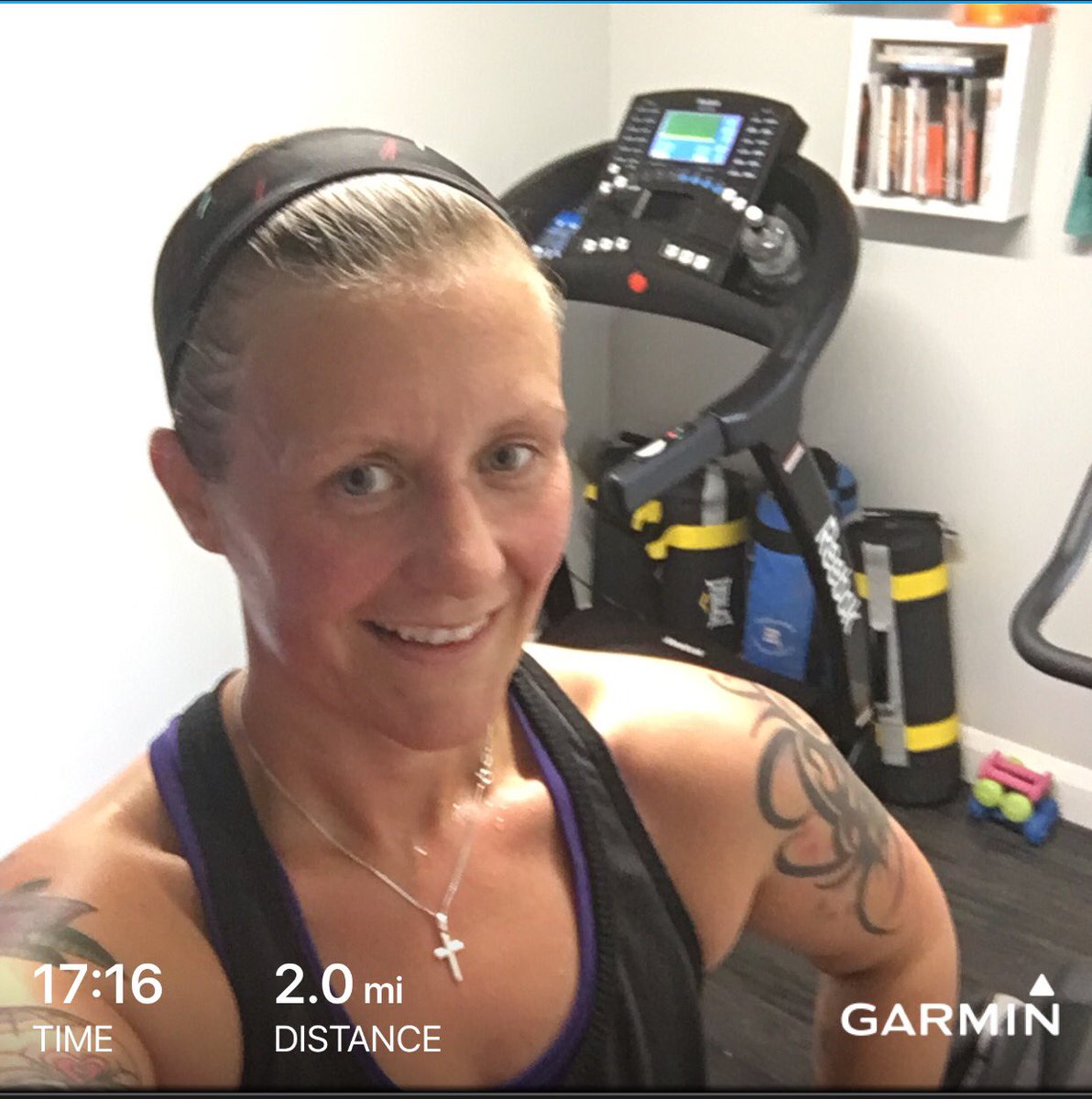 nicolaDPT's tweet photo. 2 miles for #runtoremember2017 @PCHughesMEM before that I taught a spin class and did an insanity fit test #run #insanityliveinstructor https://t.co/41VUekFNAT
