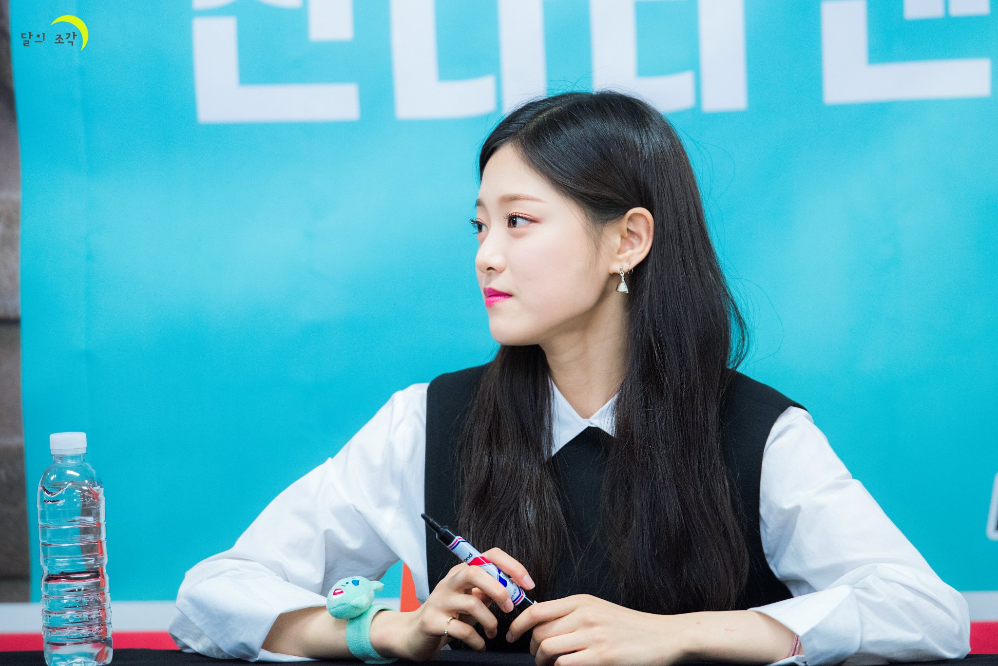 DBpUgJNUwAAY6IA.jpg:large