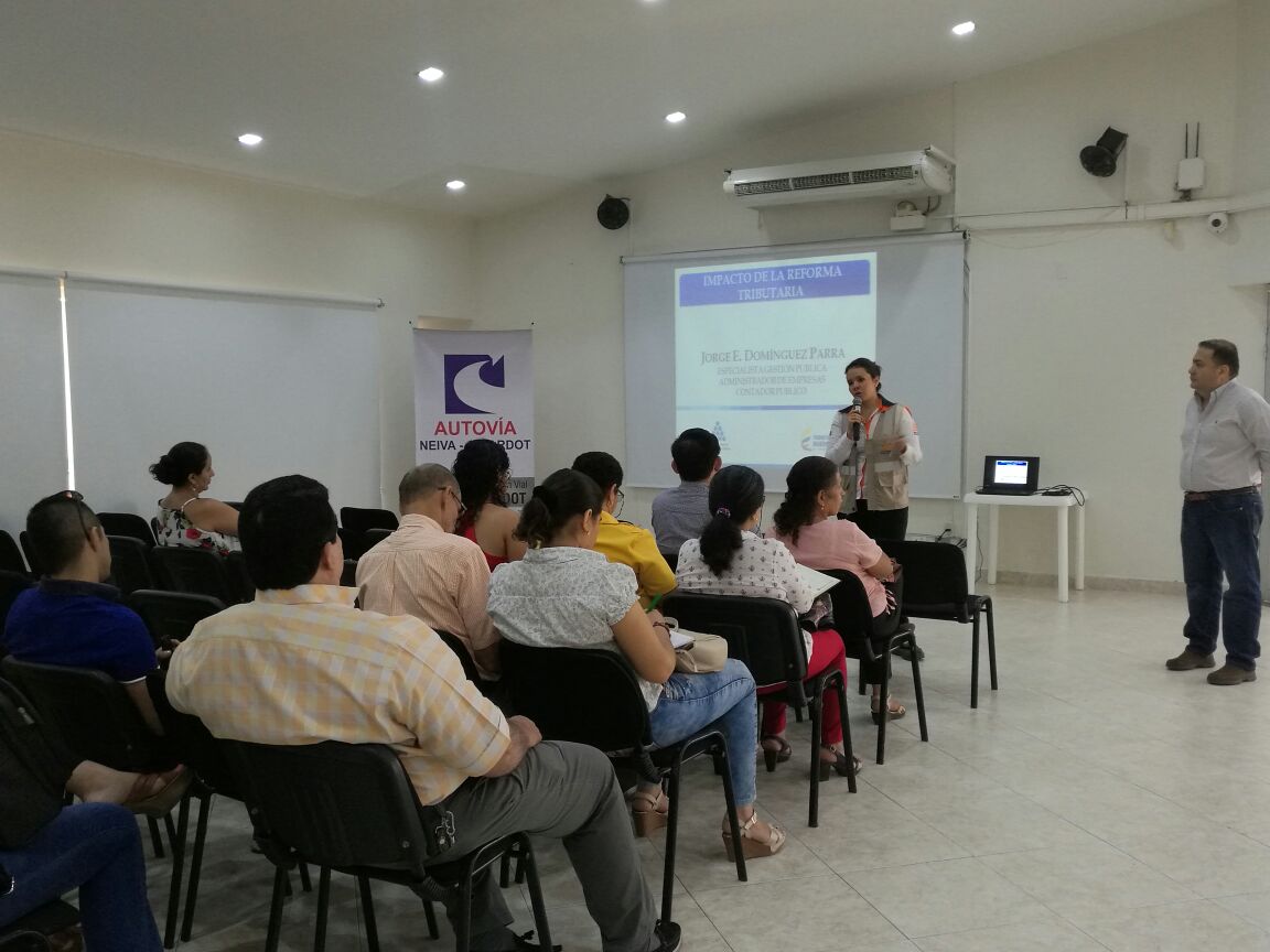 AutoviaNG's tweet photo. Escuela Superior Adm. Pública realiza capacitación a Funcionarios Públicos Municipio de El Espinal y Flandes. @alcaespinal @alcaldiaflandes https://t.co/9WmtioS0FK
