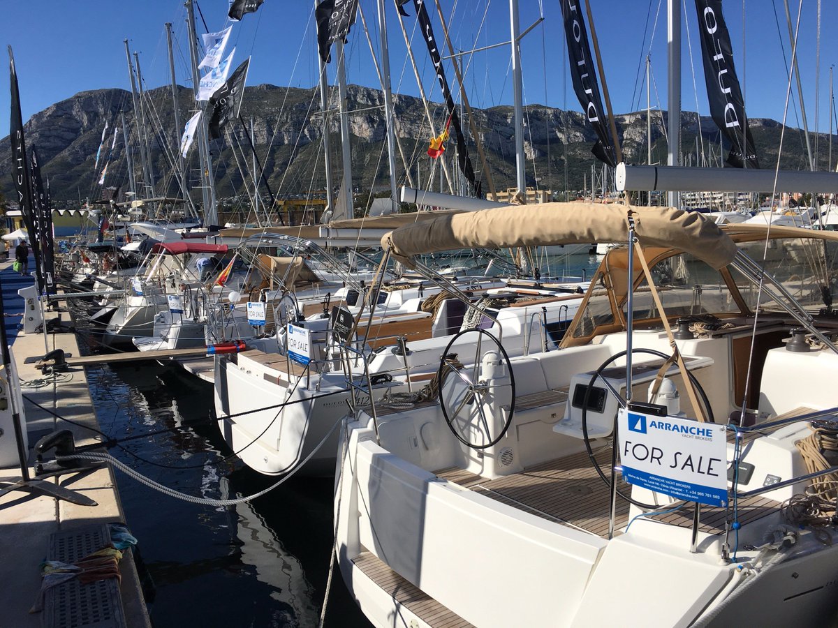 InfoArranche's tweet photo. @_DufourYachts_ 
some pictures of Denia Boat Show from
@InfoArranche https://t.co/yJL1aRFGA5