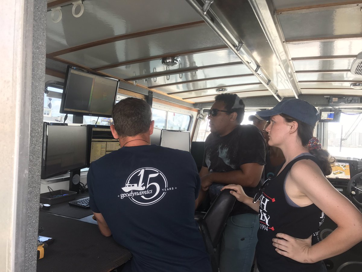 epvoigt's tweet photo. #measfieldcourse learn about the multitude of tool @GeodynamicsNC use to map the #geodynamics of marine systems #lidar #multibeam #sidescan https://t.co/v04NHFX07X
