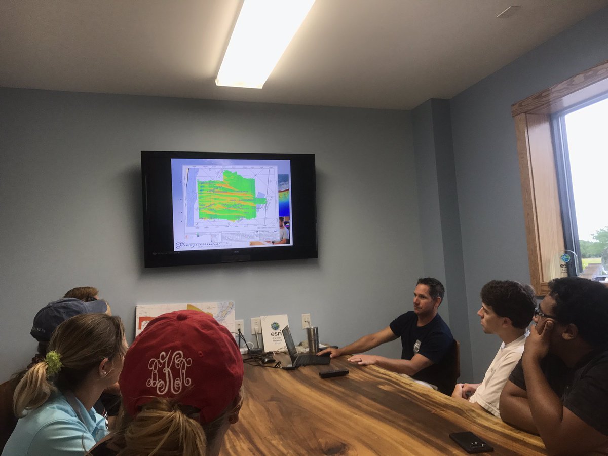 epvoigt's tweet photo. #measfieldcourse learn about the multitude of tool @GeodynamicsNC use to map the #geodynamics of marine systems #lidar #multibeam #sidescan https://t.co/v04NHFX07X