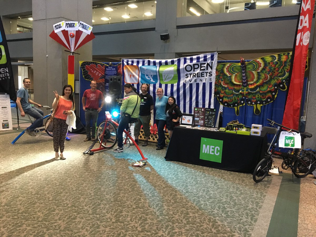 The open streets team is ready for the mayors environmental expo! <a href="/nenshi/">Naheed Nenshi</a> #mayorsexpo #earthminded #sustainability #yycecoleaders #yycbikes