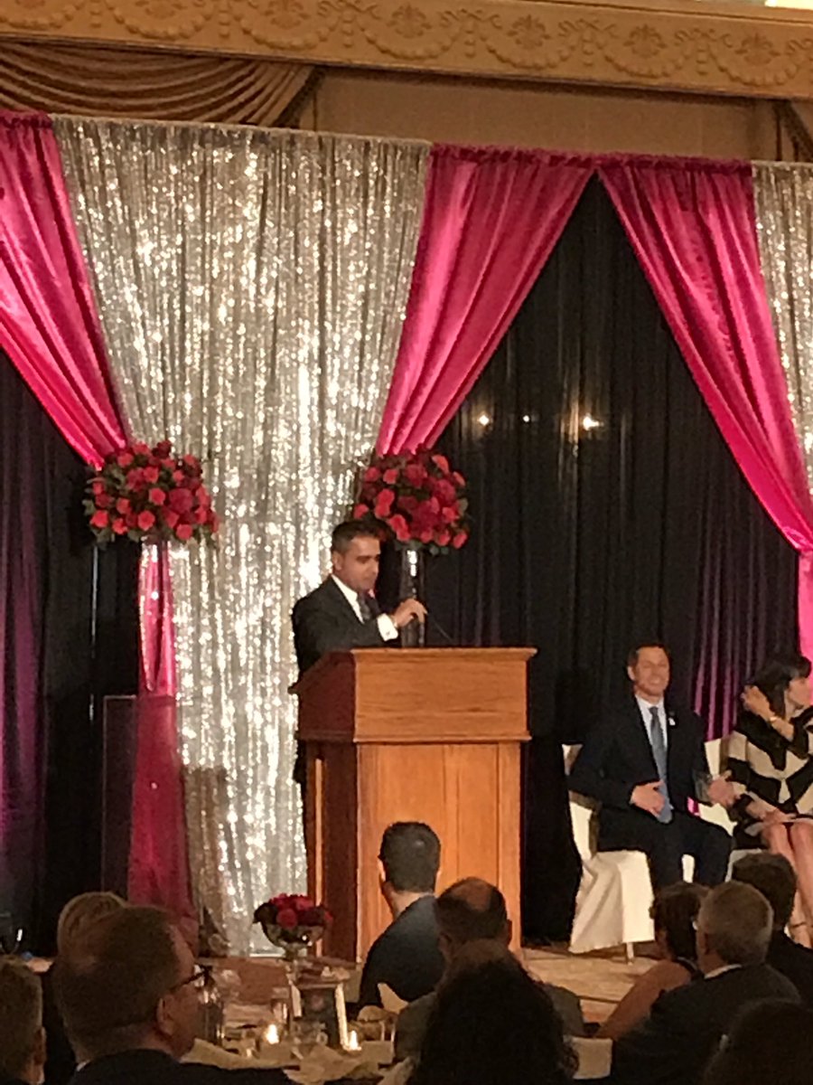 TourismWPG's tweet photo. A big congrats to @Sachitmehra our #wpgtourismawards Bring it Home winner! The @liberal_party 2016 Biennial Convention was a huge hit! https://t.co/JYx4QXqNL5