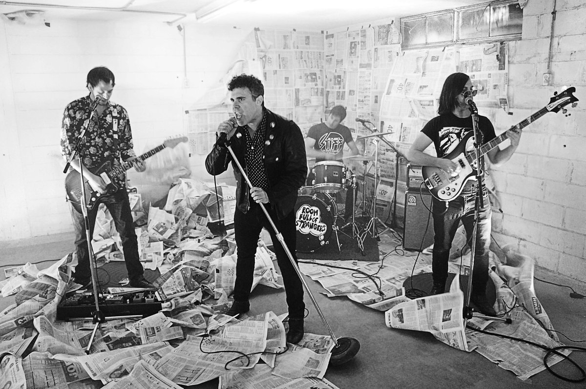 Fake news alert...the meaning of #covfefe 
music-news.com/news/Undergrou…