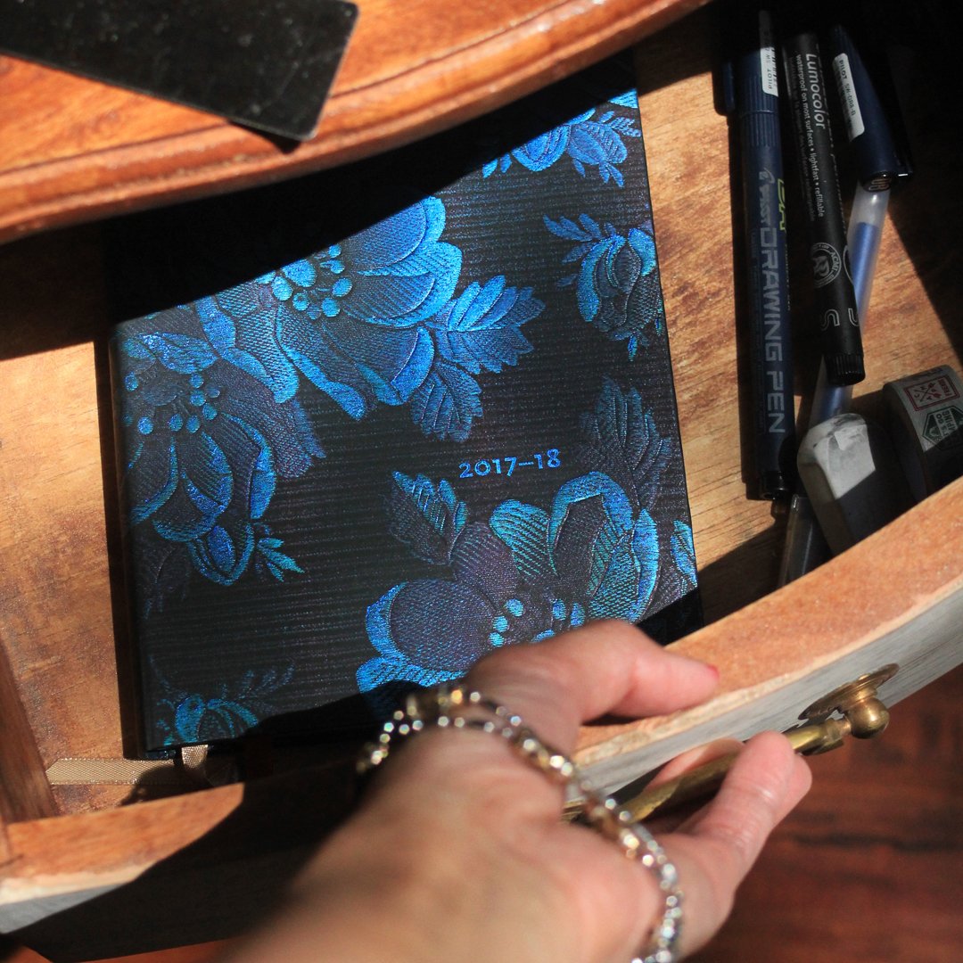 paperblanks's tweet photo. Where do you keep your planner? #18MonthPlanner https://t.co/nTFp2NQHvS
