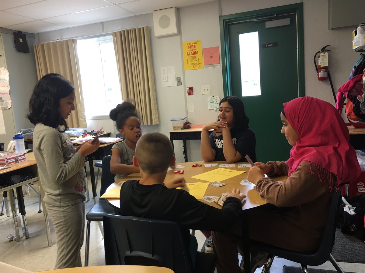kouimet14's tweet photo. Students from 4PW and 4ZN playing GO FISH en français! https://t.co/AbecPzSCSQ
