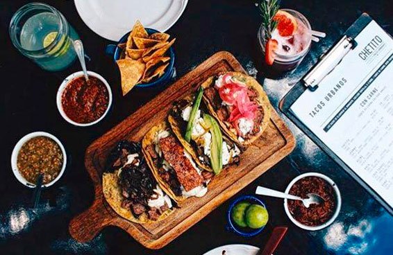 Date una vuelta por Chetito, en la Roma, y descubre a qué le llaman ¿Taco Urbano? <a href="/chetitomx/">Chetito</a> mx-df.net/chetito-tacos-…