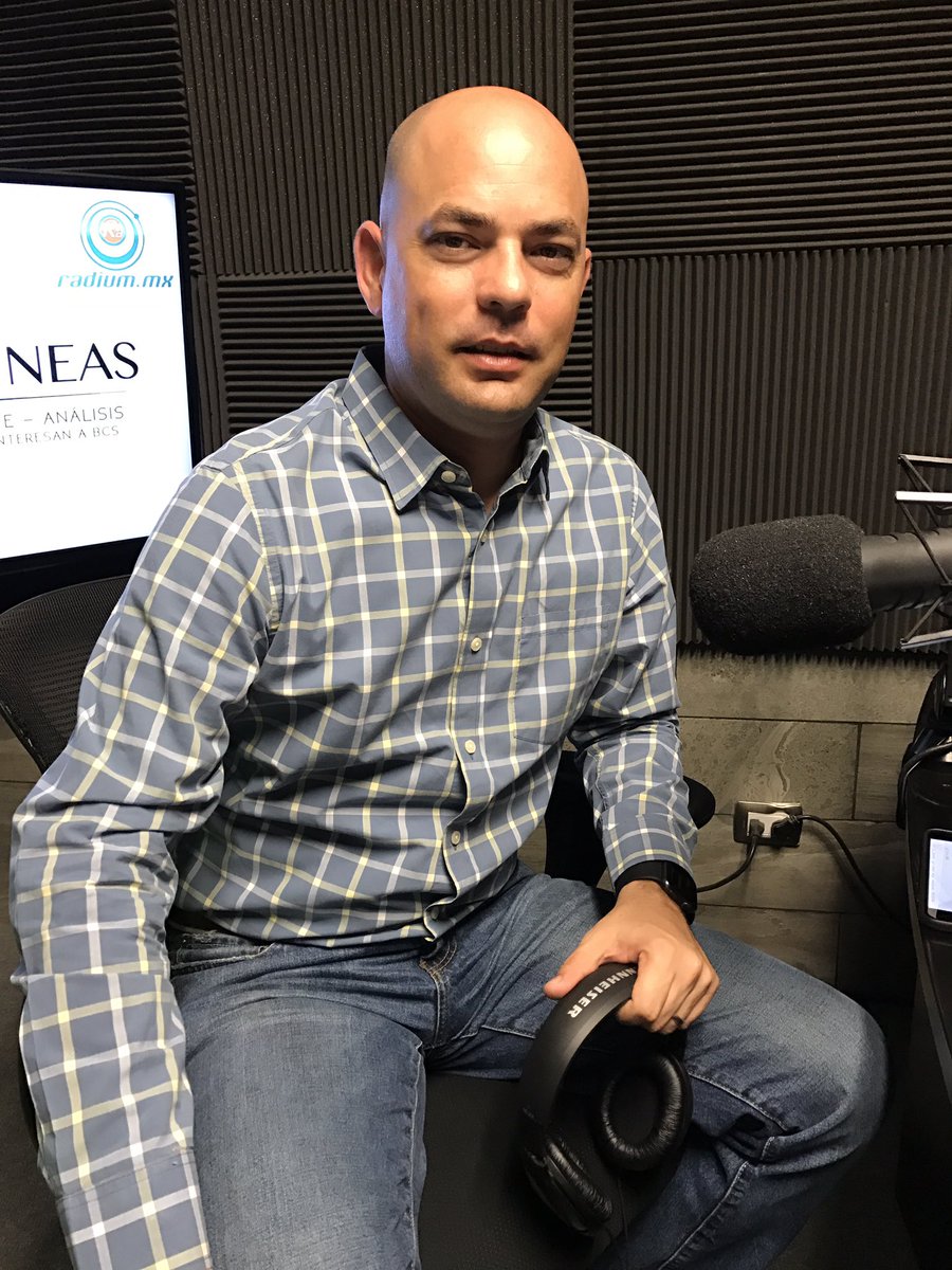 JoelTrujillomx's tweet photo. En #ReporteRadium @danielalmada78 Delegado de #ProsperaBCS habla de VAS a Mover a México. https://t.co/gdkI2tl2eQ https://t.co/25HfmN5bdf