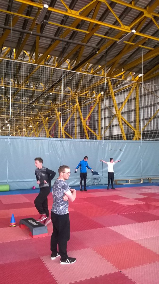 StephenSmith_SL's tweet photo. Our Stage 3 getting stuck into a circuit session last week! #StreetLeague https://t.co/baaUnX9lvt