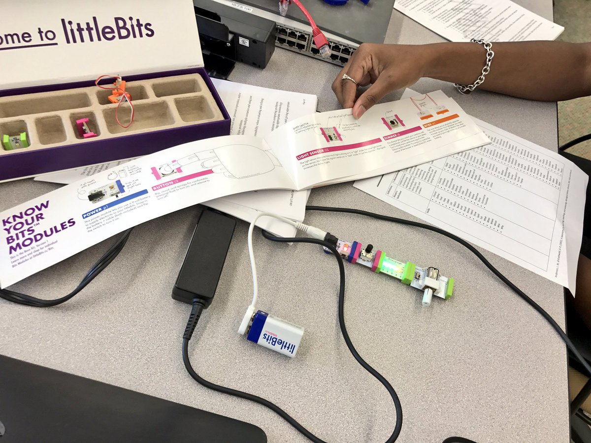 hrollings4's tweet photo. "Becoming a Computer Science Rockstar" @winthropu today! Great session exploring the new #ComputerScienceStandards https://t.co/4geV4zi3CR