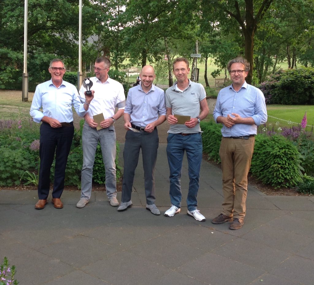 VieAmi's tweet photo. 1e prijs VieAmi Golftoernooi naar @KuijpersNL. In totaal golfden we €14.080 voor de belevingstuin Orangerie @geijsterengolf bij elkaar, wow! https://t.co/EfFouseDQ1