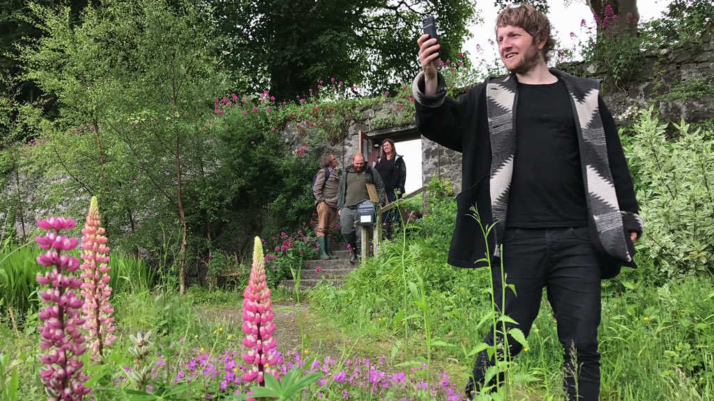 The Botanist Gin (@thebotanistgin) on Twitter photo Entering <a href="/IslayGardens/">IslayCommunityGarden</a> @mcmasterchef <a href="/craiggrozier/">Chef Craig Grozier</a> "every chefs dream is to have a garden to pick from & put it on the plate the same day" Entering <a href="/IslayGardens/">IslayCommunityGarden</a> @mcmasterchef <a href="/craiggrozier/">Chef Craig Grozier</a> "every chefs dream is to have a garden to pick from & put it on the plate the same day"
