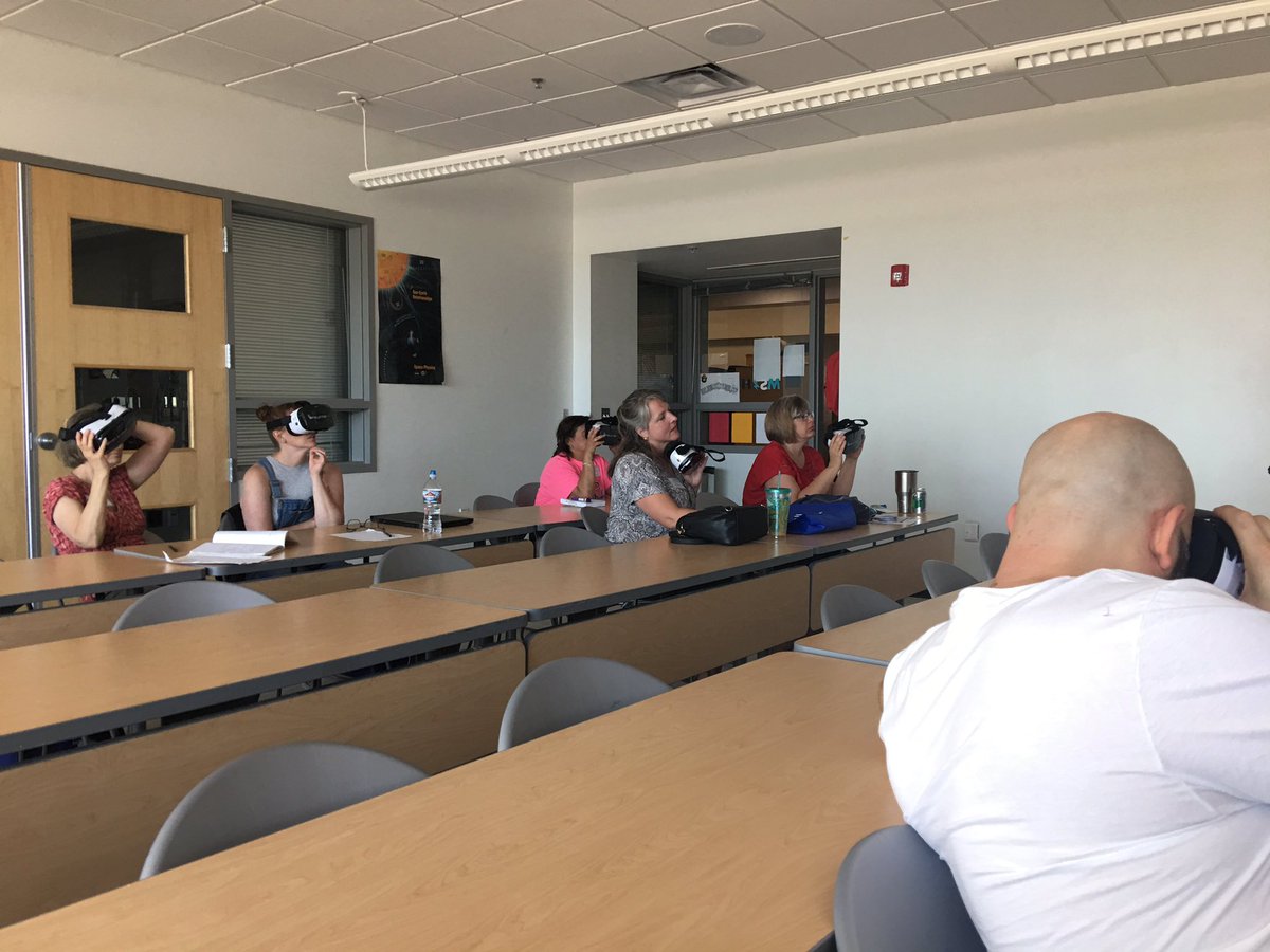RRHSAPHG1's tweet image. Google expedition #cool #rrpstechtime
