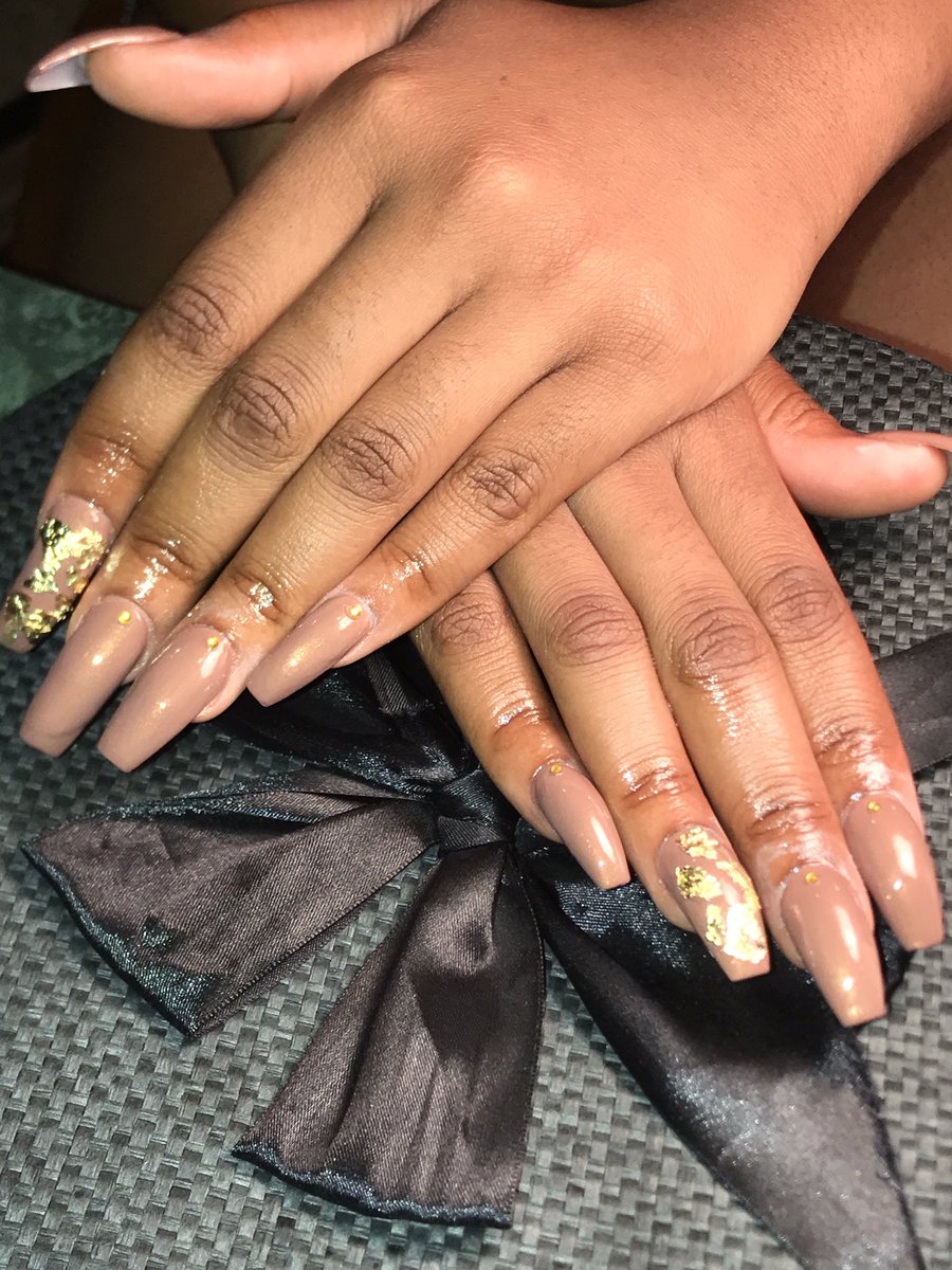 ____Leah's tweet photo. Come see me ladies 😍💅🏽 #Lénails 734-822-8845 https://t.co/PdVFZypdRN