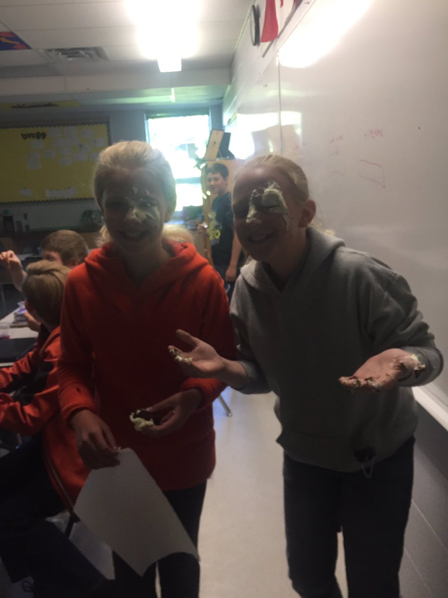 estauffet's tweet photo. Mackenzie and Nicki from Dork Diaries #csd71 #bvalleyschool https://t.co/CKOBUELcLY