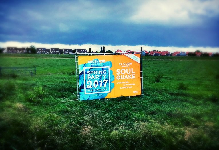 SoulQuakeBand's tweet photo. Is @groot_waterland @gem_waterland @waterlanddb @_waterland er klaar voor? Wij wel!!! https://t.co/Ox0aXEnrro #soul #springparty #broekpop https://t.co/KzQKwI0cJn