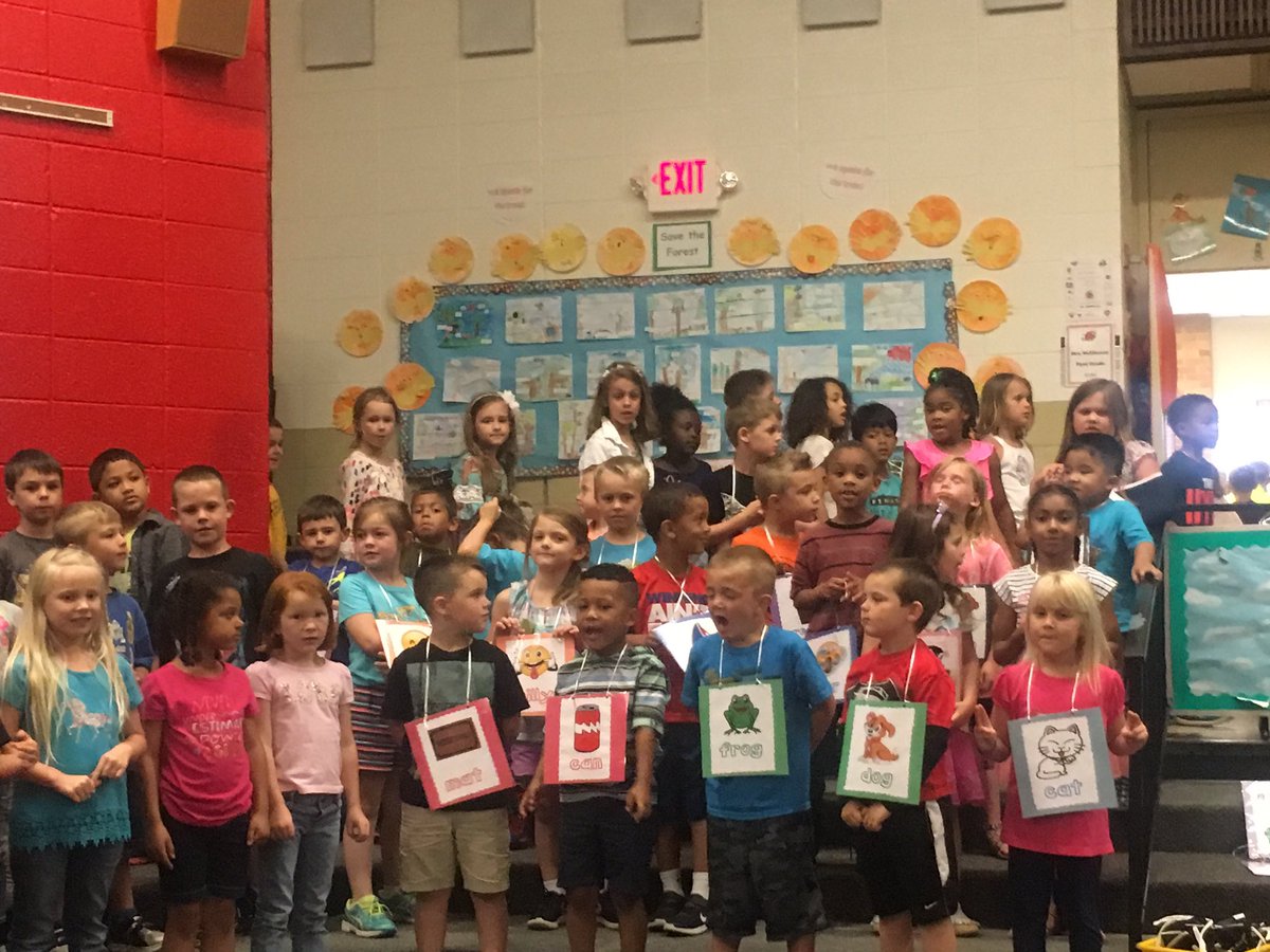 Williams_KStars's tweet photo. ๐My K-Stars ROCK!๐ Once a star, always a STAR!!! #EndofYearProgram #kstarcrew #shineon https://t.co/K0M5ut1ZNE