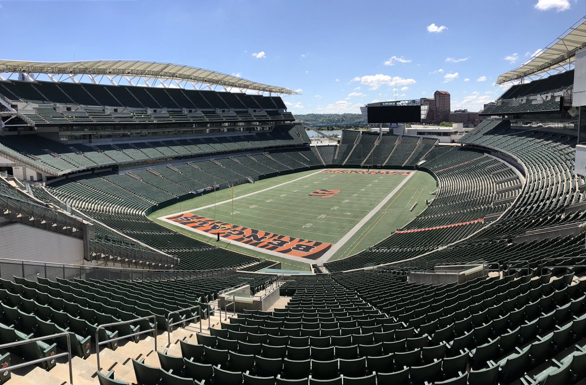 pbsgrounds's tweet photo. It's a beautiful day in the Queen City! 😎 https://t.co/rYZlh8y3r6