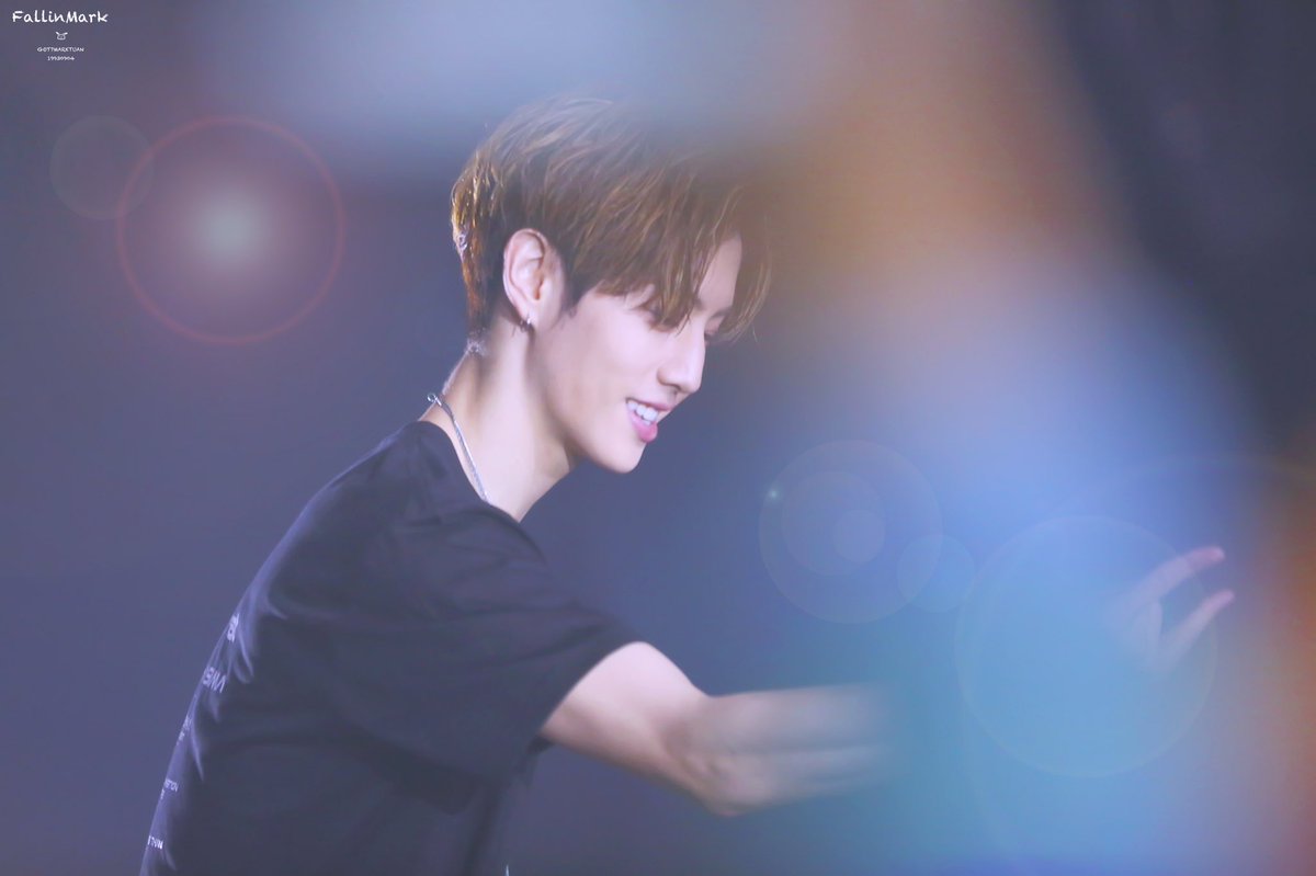 FallinMark_ tweet picture