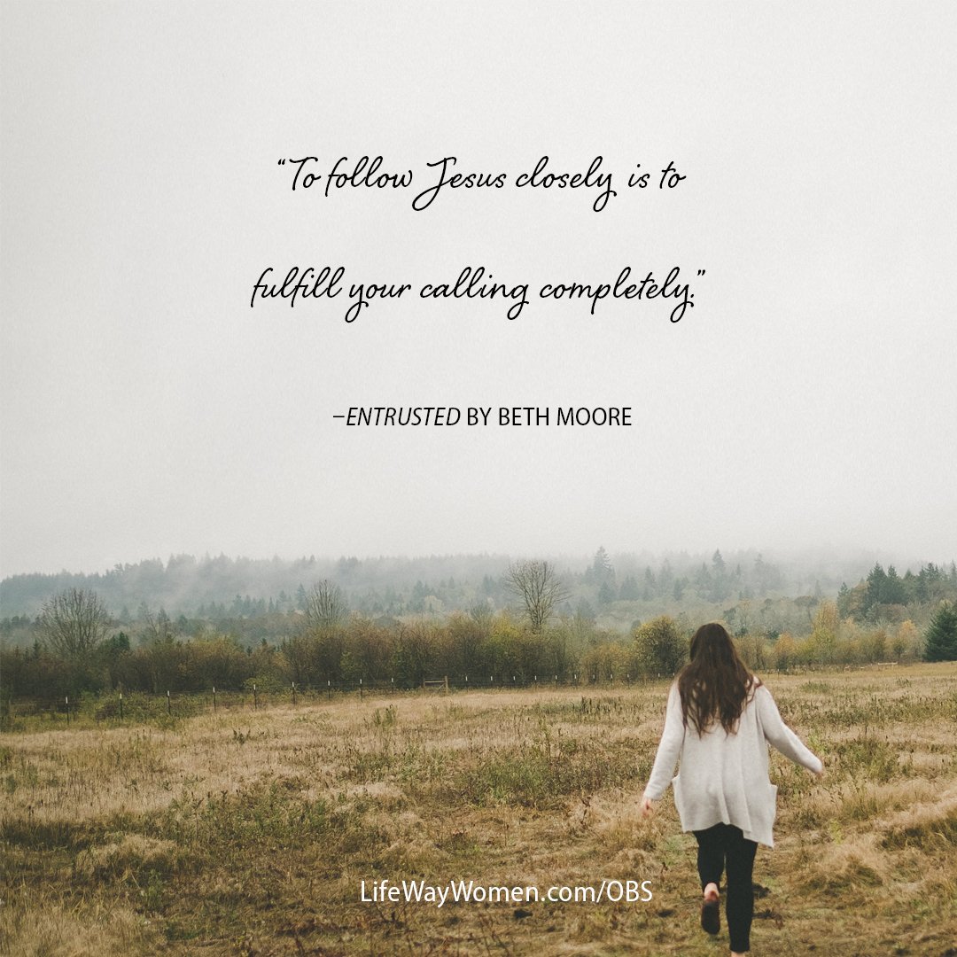 LifewayWomen's tweet image. This summer, we're studying #EntrustedStudy by @BethMooreLPM together online. Join us! pnw-b.ctx.ly/r/5oqdq