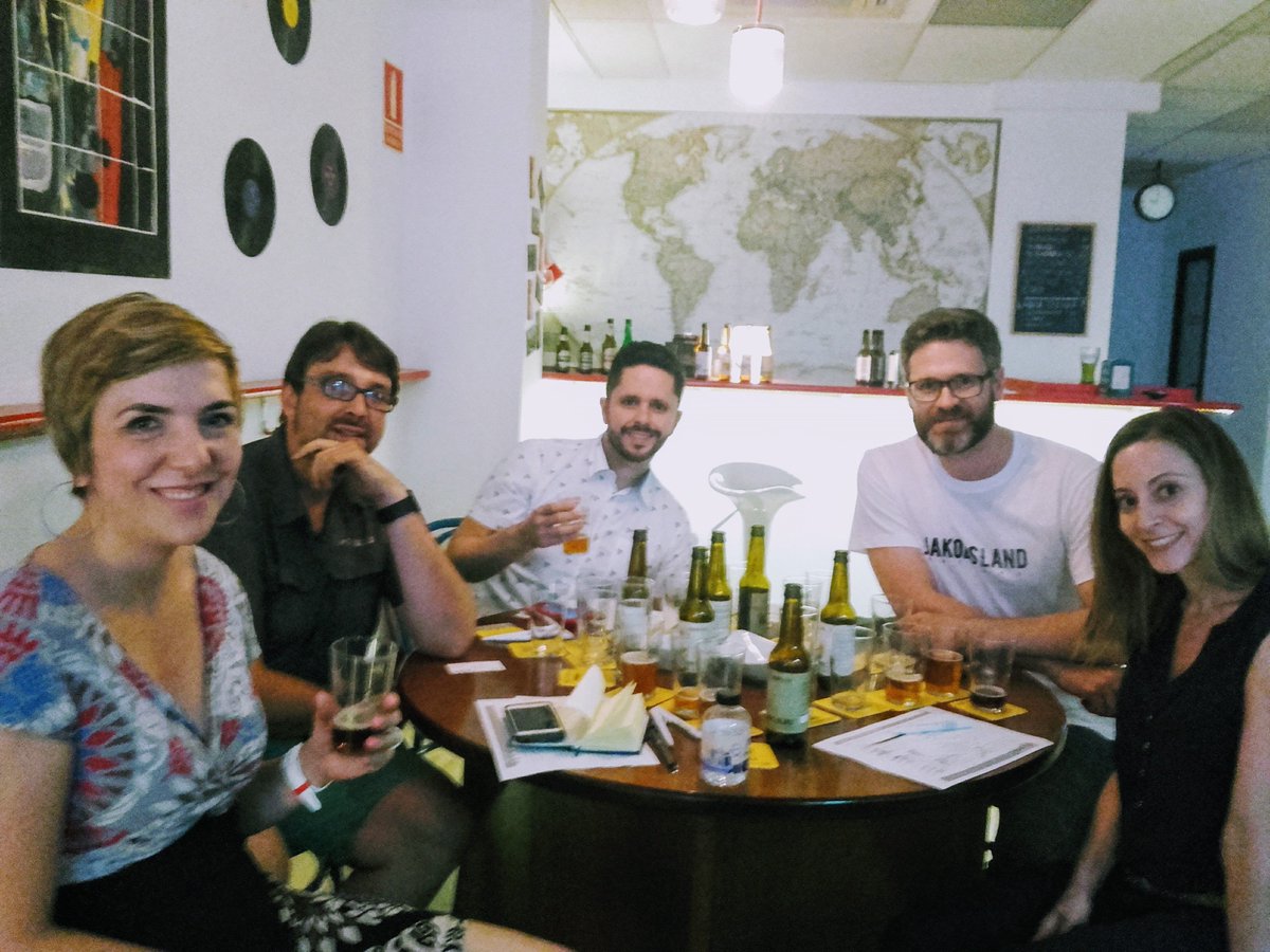 AcademiaBabilum's tweet photo. Practica inglés y divertirte! Cata en #ingles de cervezas artesanas el viernes a las 19h https://t.co/oIwxQmRNEz  #MadridBeerWeek https://t.co/IUWsOAB9Ip