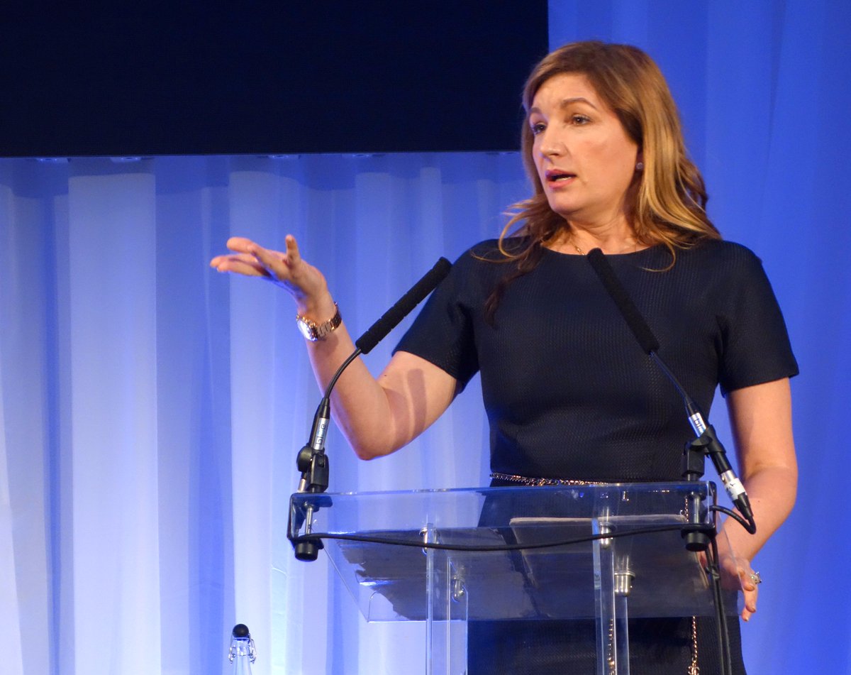 IDENTIFIEDCon's tweet photo. “Managing people’s hearts and minds is the key to great leadership” - @karren_brady at #IDENTIFIED17 https://t.co/BcXprbJbsR