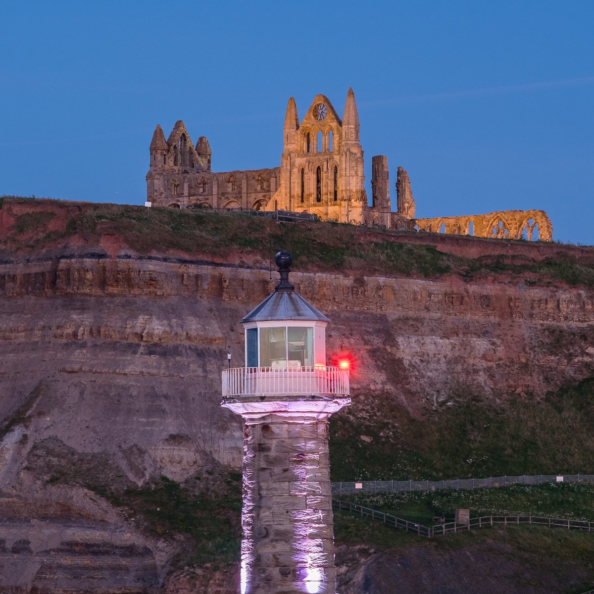 WhitbyPhotos's tweet photo. A Few recent shots #whitby #yorkshire #sunset #fuji #fujiholics #xt2 https://t.co/dZ7bgMjPjY
