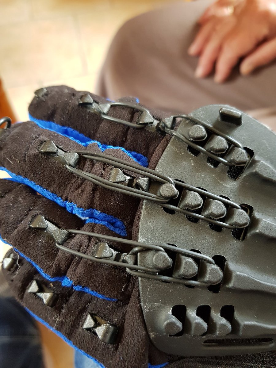 saeboukglyn's tweet photo. #neuro17 did some weird tensioner setting today, but worked a treat @SaeboUK @theneurophysio @KPWChris @Physio4YouUK see you all tomorrow https://t.co/iRH6oWncXd