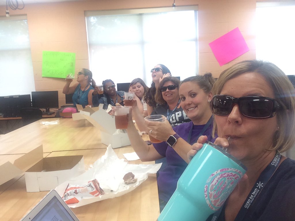 Jenrowe79's tweet photo. #CCSDDigitalcampfire #GooglePDWeek relaxing all summer soaking up the sun🌞 https://t.co/Z3EdMmTbKp