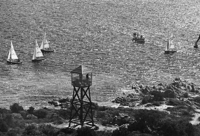 Bellissima la #galleria fotografica su style.corriere.it/top-class/cent… tratta dal libro CVC Charlie Victor Charlie in vendita a breve su Amazon.