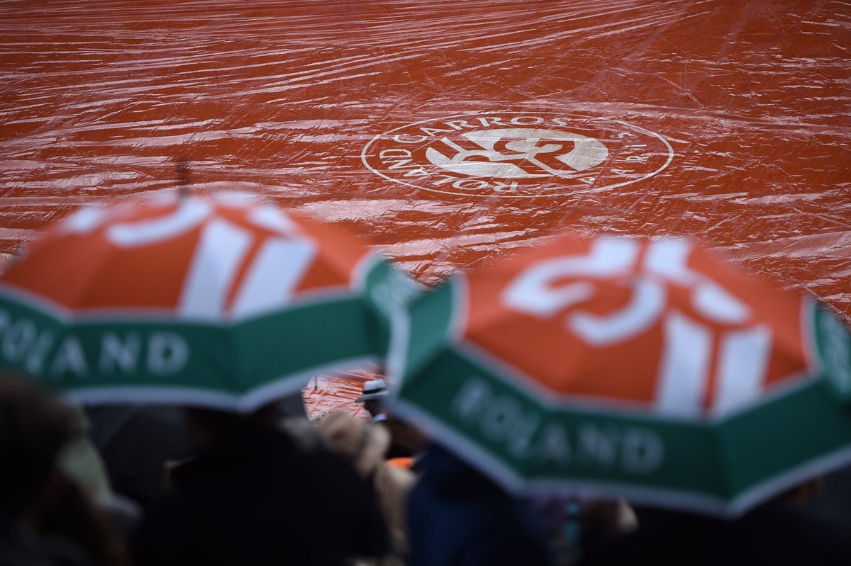 Rojadirecta DJOKOVIC-THIEM Streaming Tennis Gratis Nadal-Carreño: quarti di finale Roland Garros 2017. Si gioca alle 11 del 7 giugno