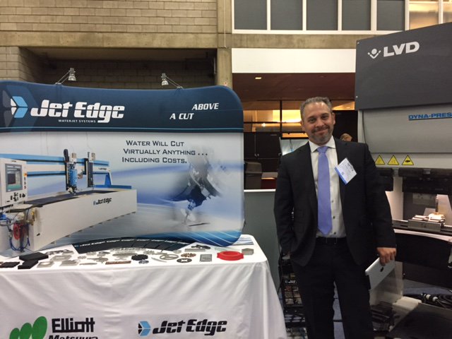 elliottmatsuura's tweet photo. Today in Edmonton Robert Sales LVD Jetedge product manager showing off the Lvd dyna-press 12 8 @Jetedge #wmts2017 #WMTS @LVDStrippit https://t.co/YLe21p4MuH