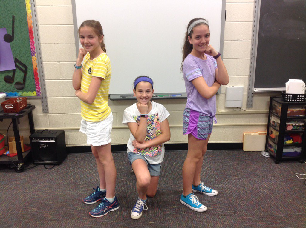 ILESMusic's tweet photo. Lots of fifth grade talent for Music in our Schools Week today. #Rtmindianlane https://t.co/MrnFanGINl