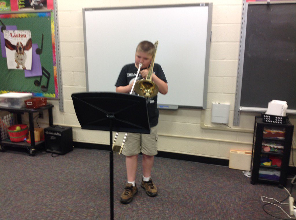 ILESMusic's tweet photo. Lots of fifth grade talent for Music in our Schools Week today. #Rtmindianlane https://t.co/MrnFanGINl