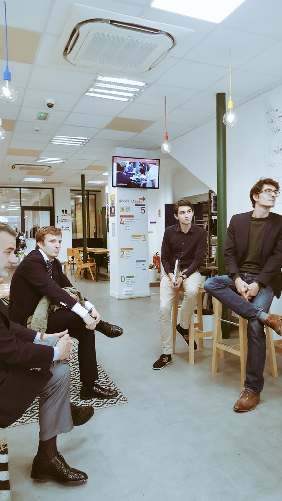 JF_Legaret's tweet photo. Visite de la startup #LearnAssembly avec @jbdef - experte en stratégie digital learning #Paris2 . Merci à @AntoineAmiel #legislatives2017 https://t.co/hMtB51VWea