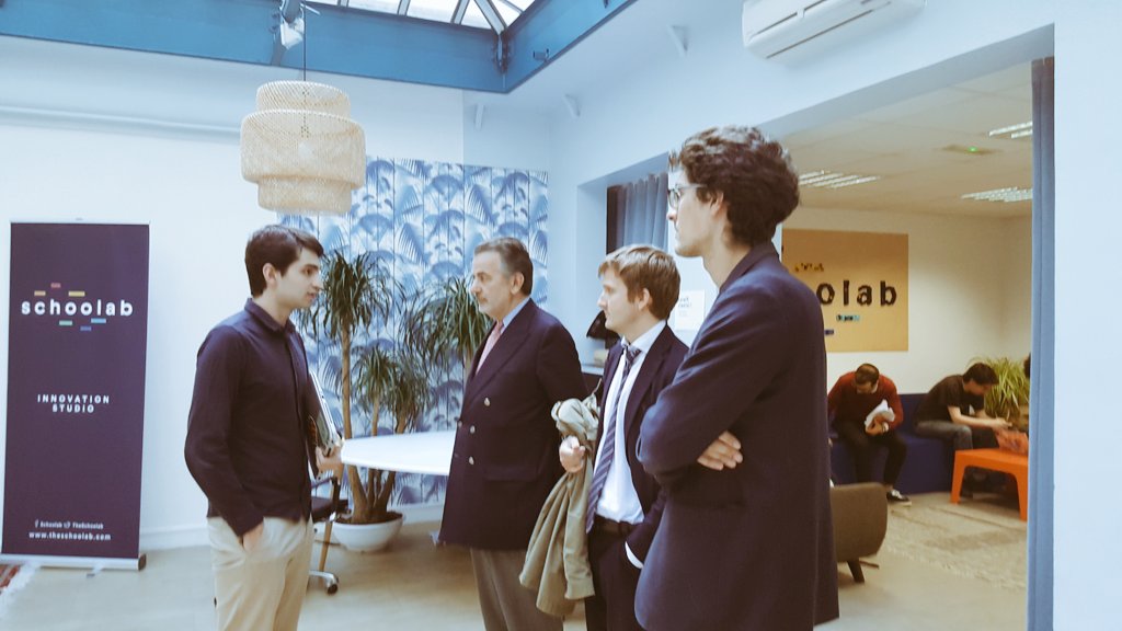 JF_Legaret's tweet photo. Visite de la startup #LearnAssembly avec @jbdef - experte en stratégie digital learning #Paris2 . Merci à @AntoineAmiel #legislatives2017 https://t.co/hMtB51VWea