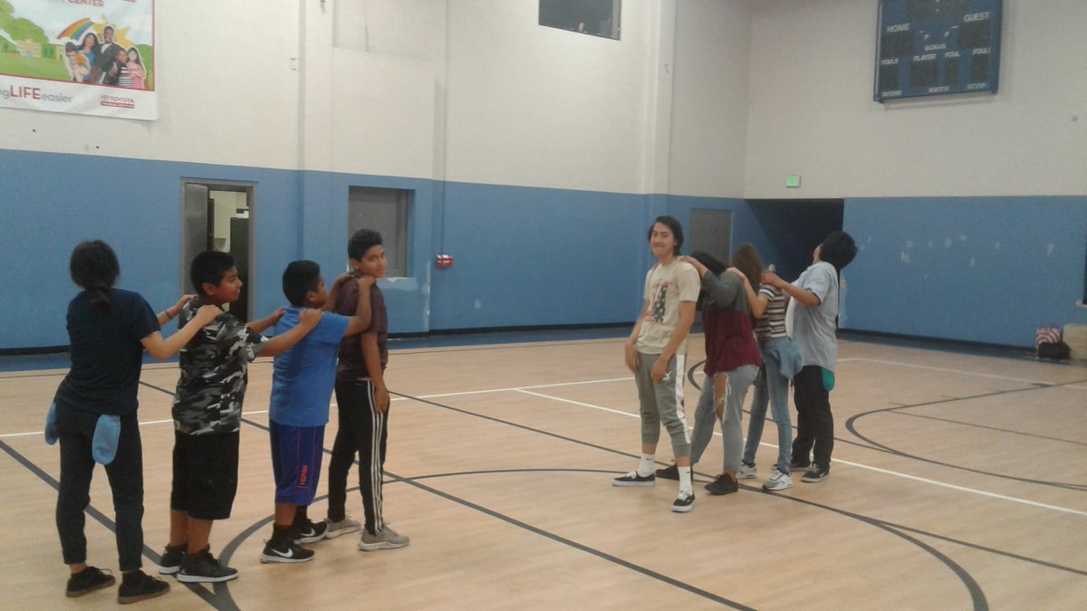 AllPeoplesLA's tweet photo. Our Youth participated in a 30 Hr Poverty Simulation, 30 Hr Fast & Volunteered at @midnightmission #AllPeoplesYouth #TomorrowsLeadersProgram https://t.co/pMBVFup2aX